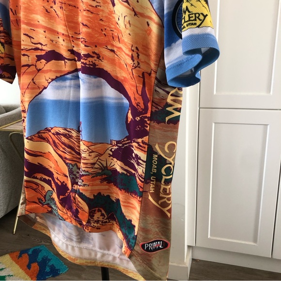 Primal rim cyclery Moab, Utah cycling jersey - Picture 4 of 8